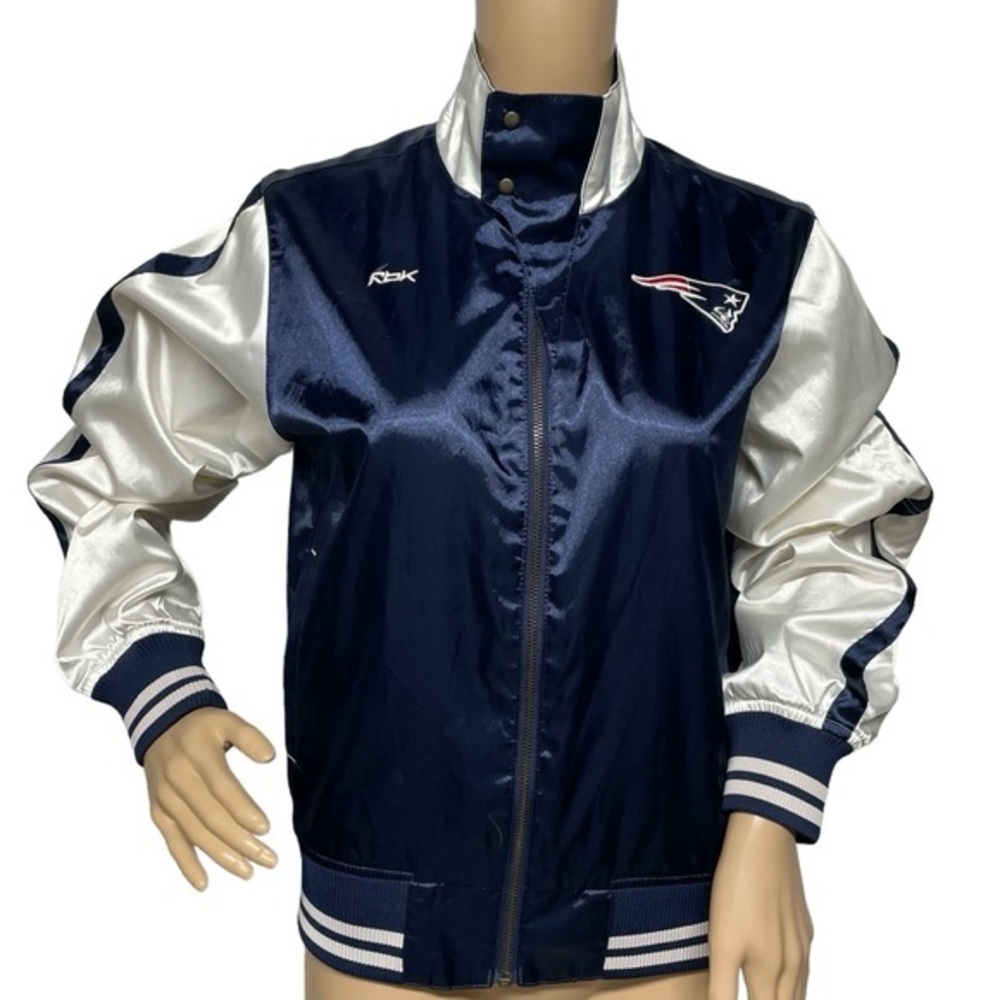 Vintage New England Patriots Reebok Blue White M Varsity Bomber Jacket in EUC